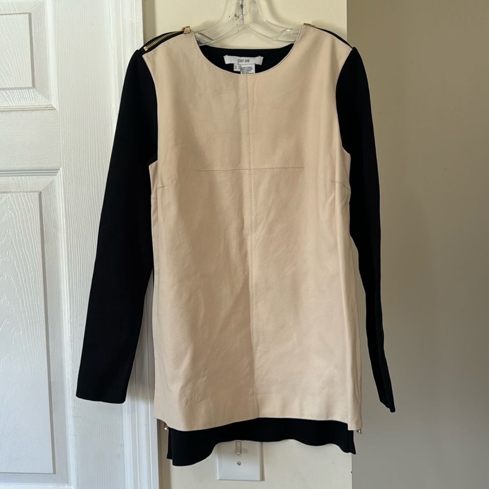 Per se leather sweater
